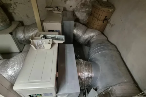 installation-dune-pompe-a-chaleur-air-air-Mitsubishi-a-Paris-13eme-2