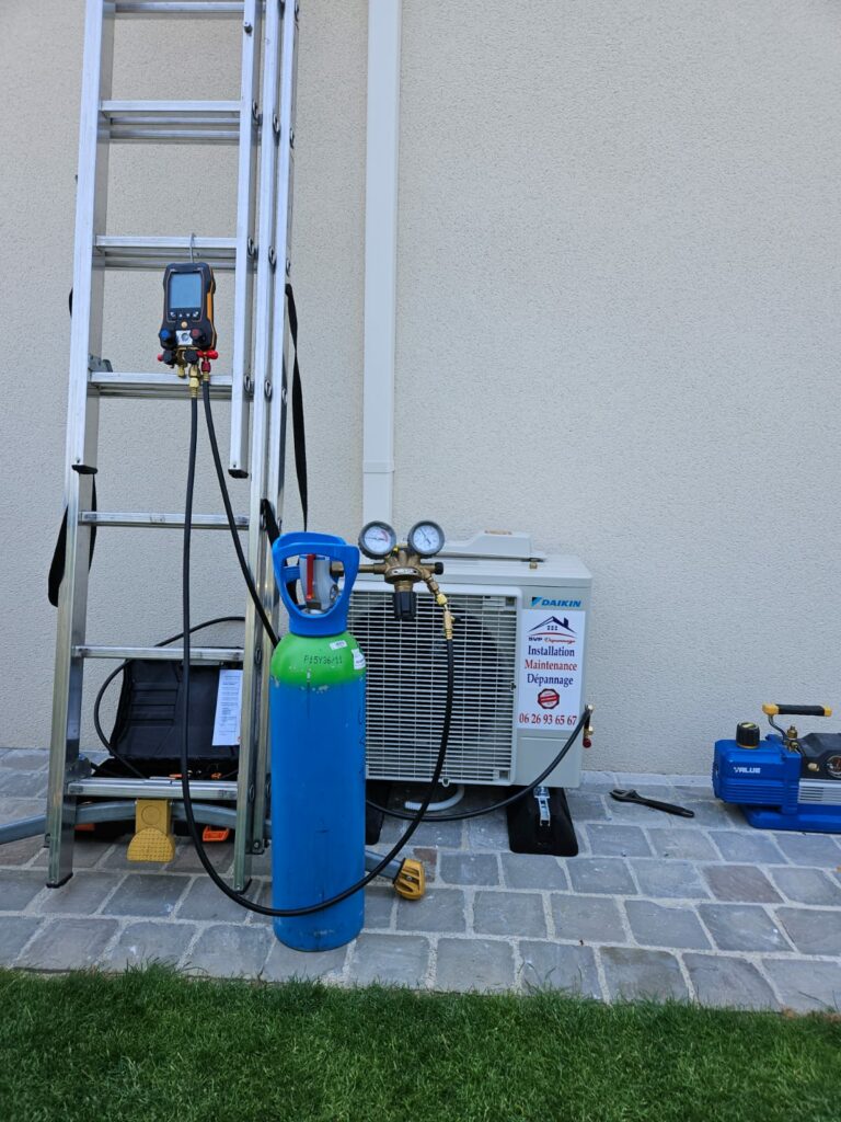 Installation de pompe à chaleur Daikin à serris-1 Installation de pompe à chaleur Daikin à serris-6