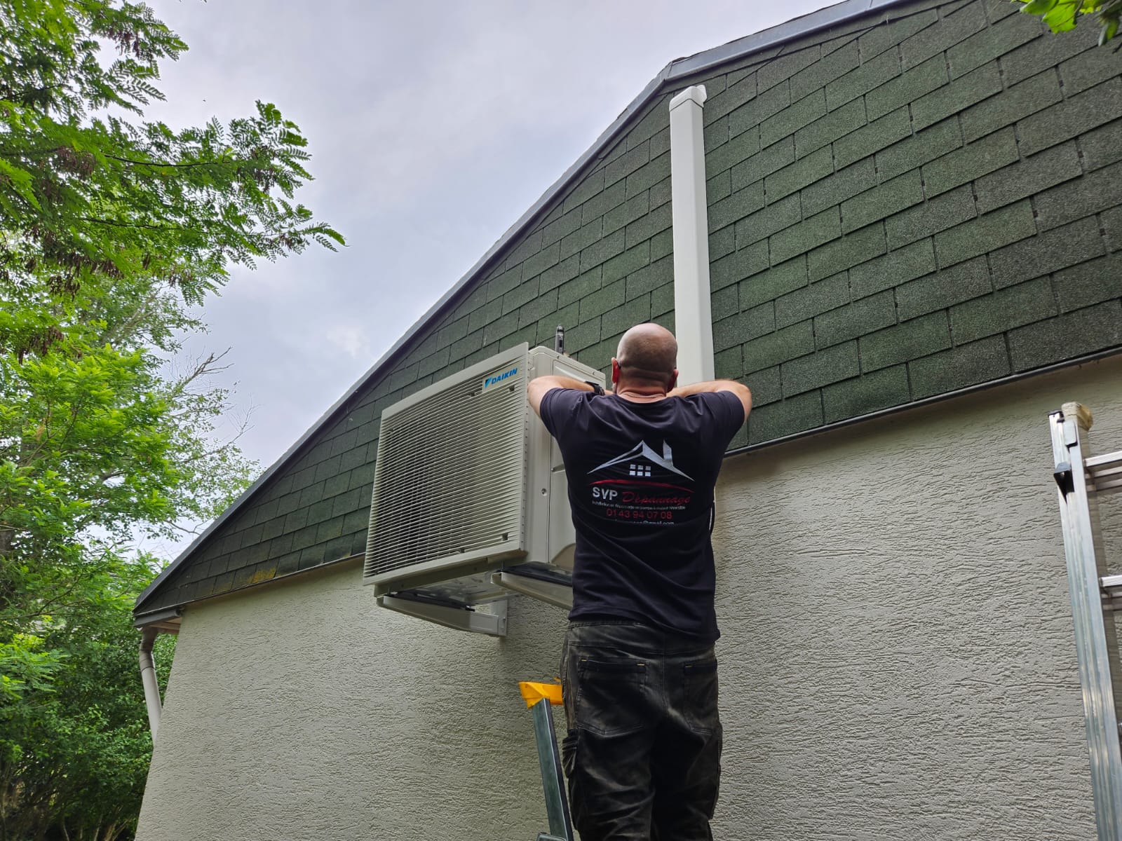 Installation d'une pompe à chaleur daikin à Noisiel--6