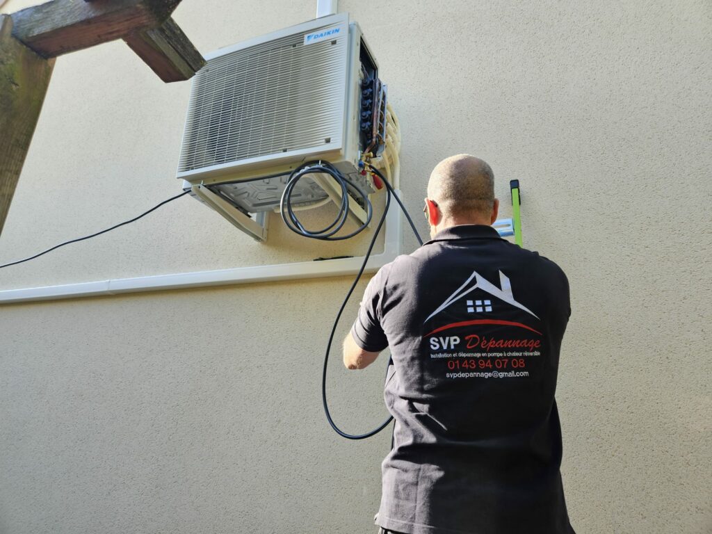 installation de deux pompes à chaleur Daikin à yerres-1 installation de deux pompes à chaleur Daikin à yerres