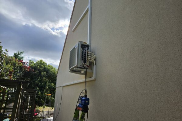 installation de deux pompes à chaleur Daikin à yerres