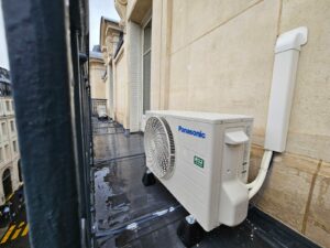 Pose de Pompes à Chaleur Air-Air Panasonic à Paris 8e-17